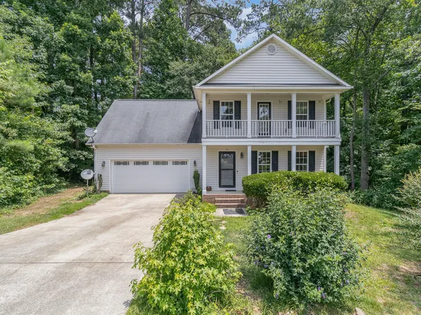 300 Robin Hood Ln, Sanford, NC 27330