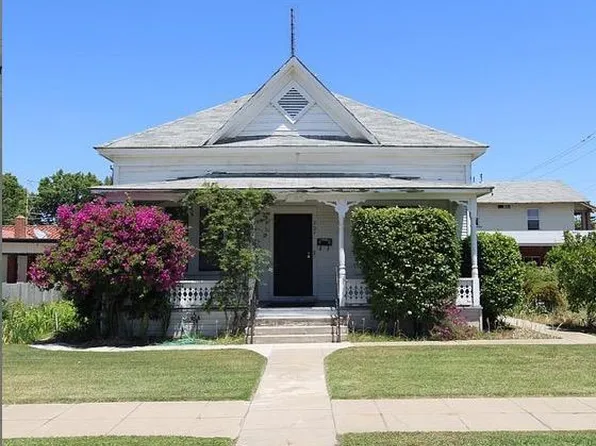 207 N A St, Madera, CA 93638