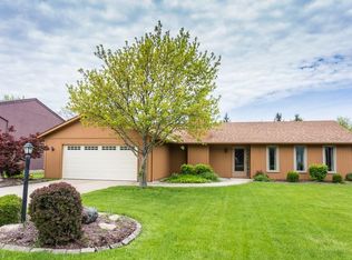 14970 Wilmington Dr, Strongsville, OH 44136