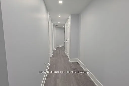 75 Eastgrove Sq #BASEMENT — Photo 13