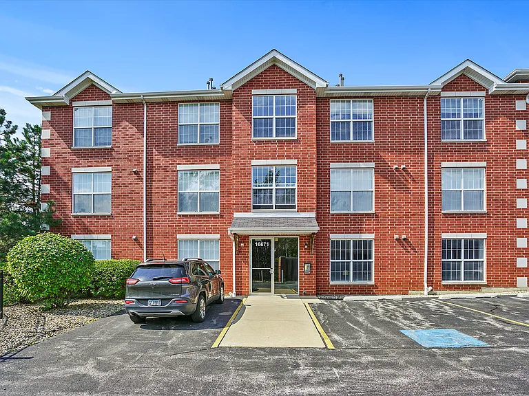 16671 Liberty Cir #3N — Photo 22