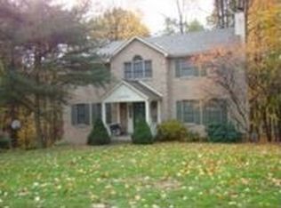 105 Hickory Dr, Sewickley, PA 15143