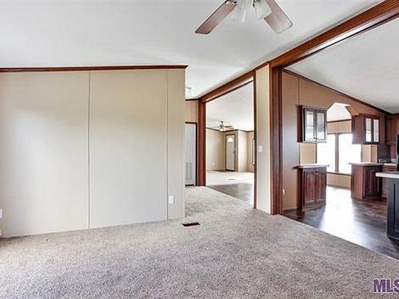 4th image of 412 Blakefield Dr