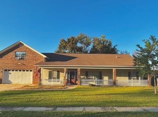 8800 Spring Ave, Ocean Springs, MS 39564