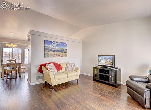 4th image of 6956 Summer Grace St