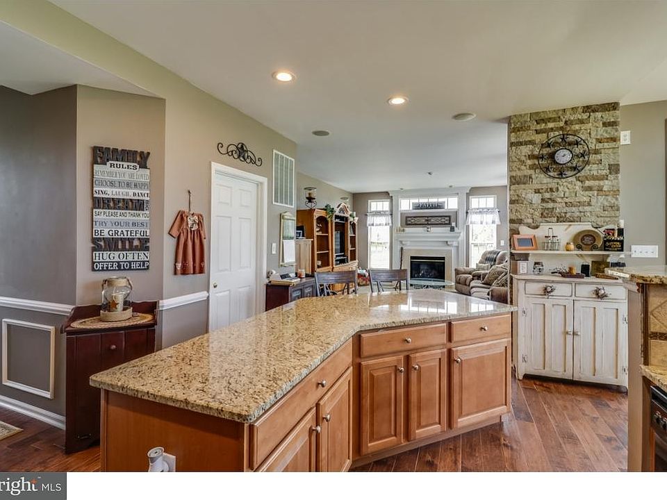 1st image of 101 Tweedsmere Dr