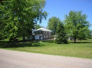 E1878 Rural Rd, Waupaca, WI 54981