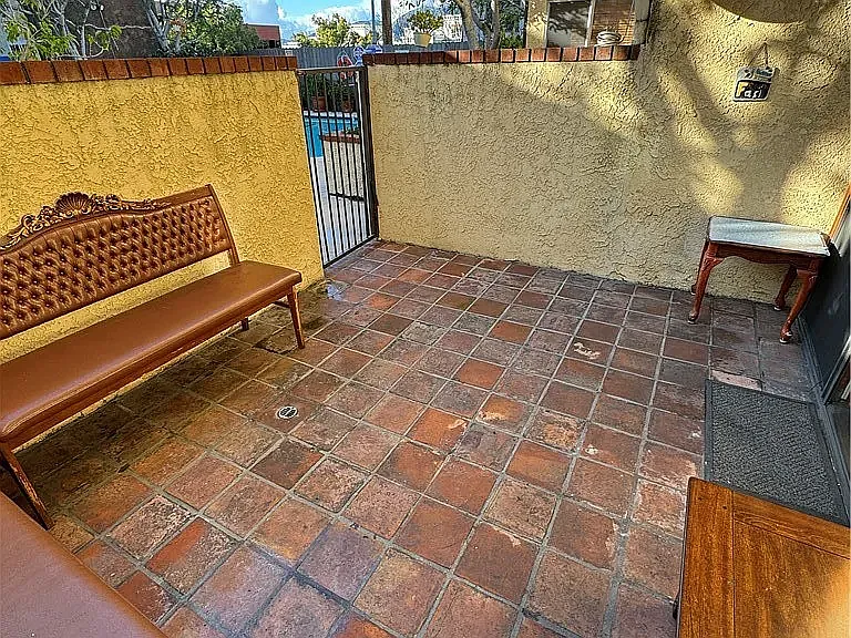 365 Burchett St #110 — Photo 4