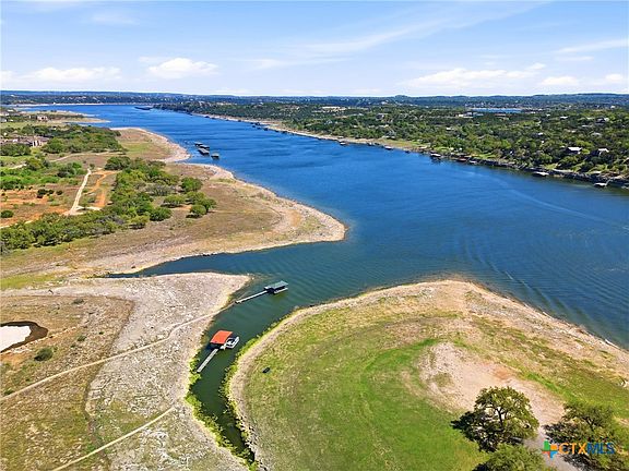 5th image of 1309 Emerald Rd