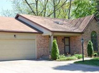504 Victoria Ct #B, Mishawaka, IN