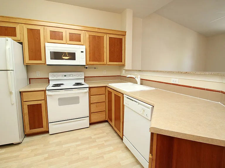 1170 NE 64th Ln #1206-1208 — Photo 9
