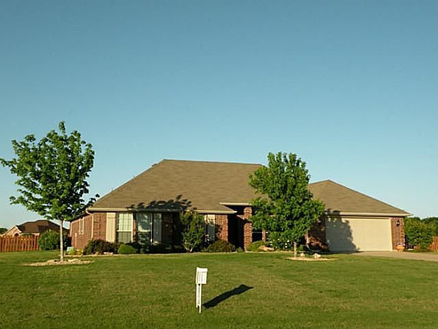 1st image of 2506 Silver Maple Dr