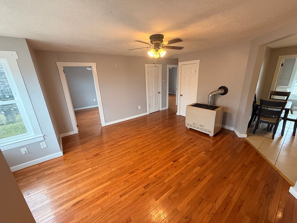 1st image of 139 Pitman St #3F