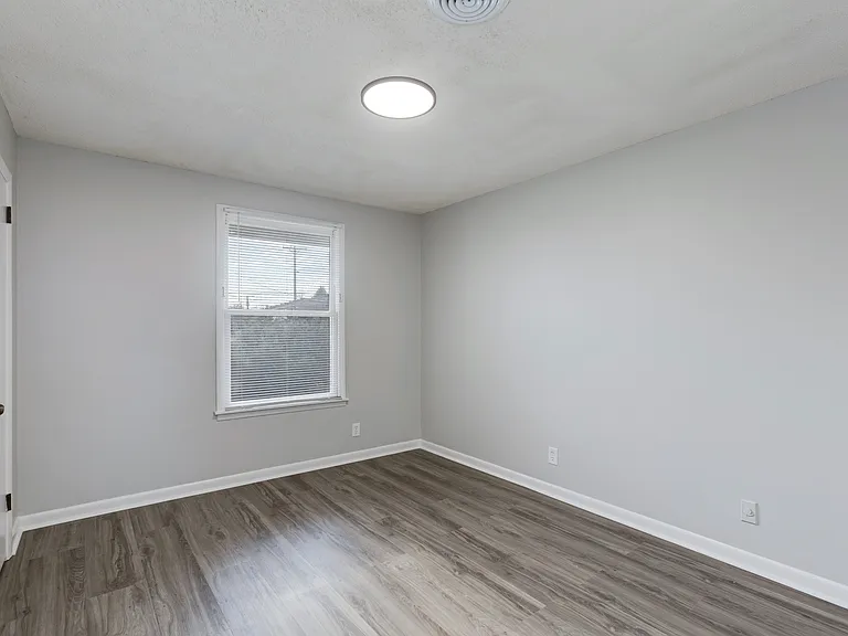 1032 Hickory Hill Ln — Photo 21