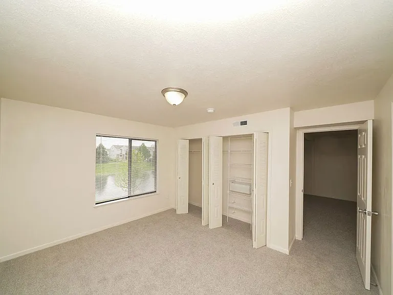 Arbor Lakes Apartments — Photo 22