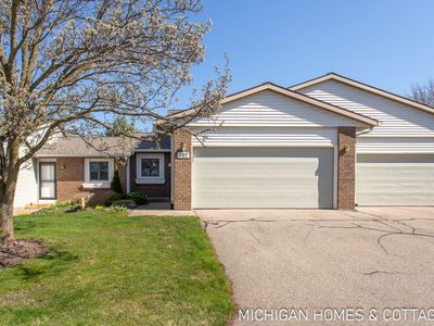907 Creekridge Dr, Holland, MI, 49423