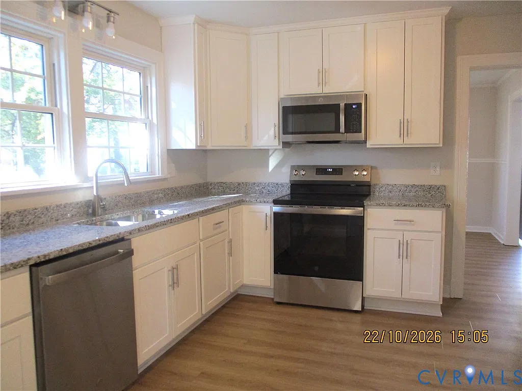 2 bed, 1.0 bath, 1001 sqft, $1,875 — Photo 4