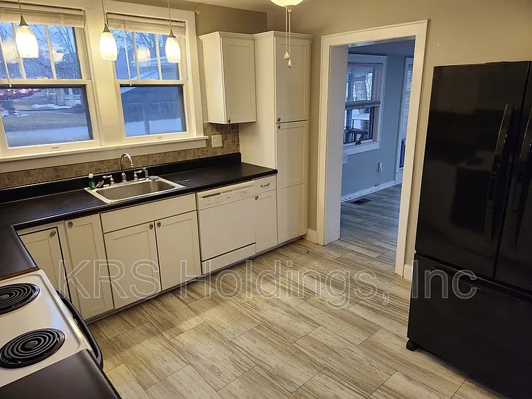 21 Port Republic Rd — Photo 7