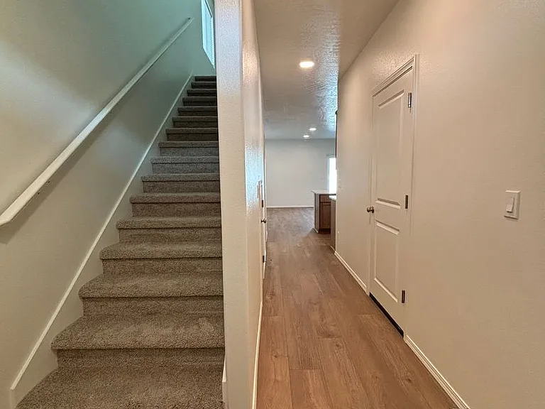 3751 S Roosevelt Pl — Photo 3
