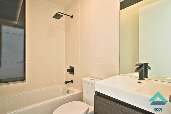 Rented by EXR | media 7