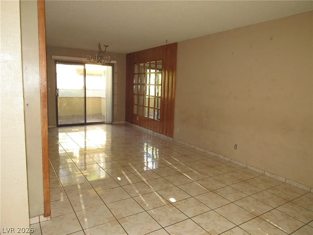2 bed, 1.5 bath, 959 sqft, $1,365 — Photo 4
