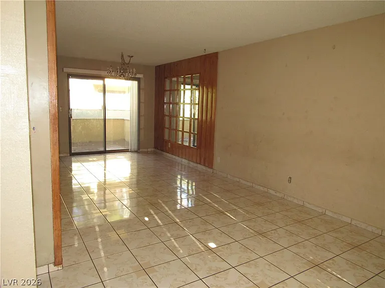 120 Bel Port Dr #121 — Photo 4