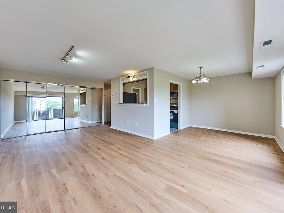 3101 S Manchester St #712