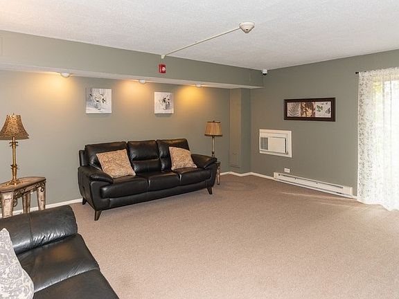 2nd image of 315 Marengo Ave APT 3G