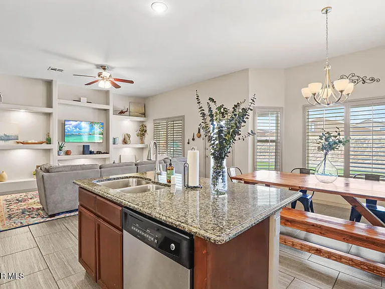 14553 Hunters Grove Ave — Photo 12