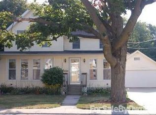 203 N East St, Cambridge, IL 61238