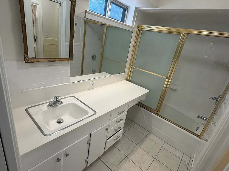 5112 Lovell Ave #1 — Photo 8
