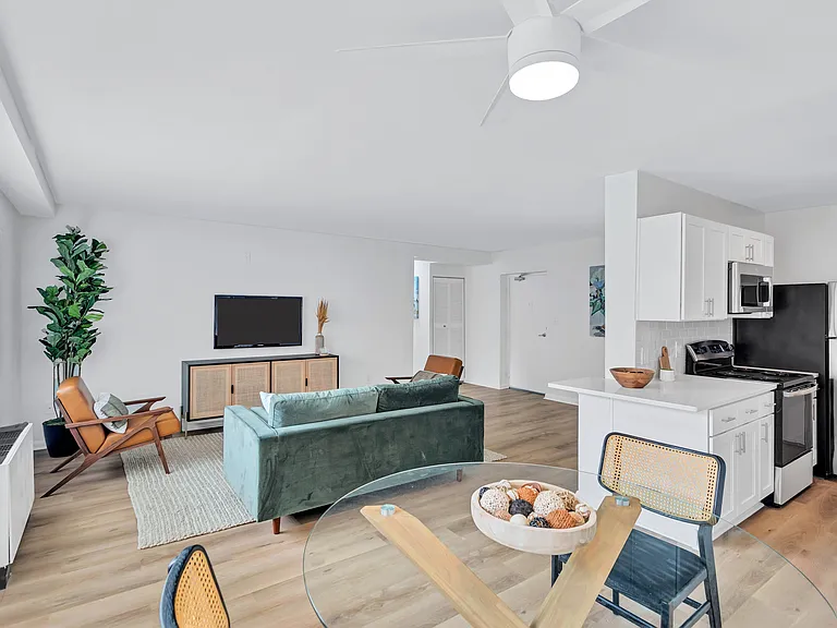 Infinity Apartments — Photo 1