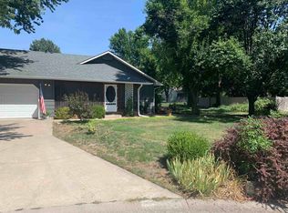2914 Bluestem Ct, Newton, KS 67117