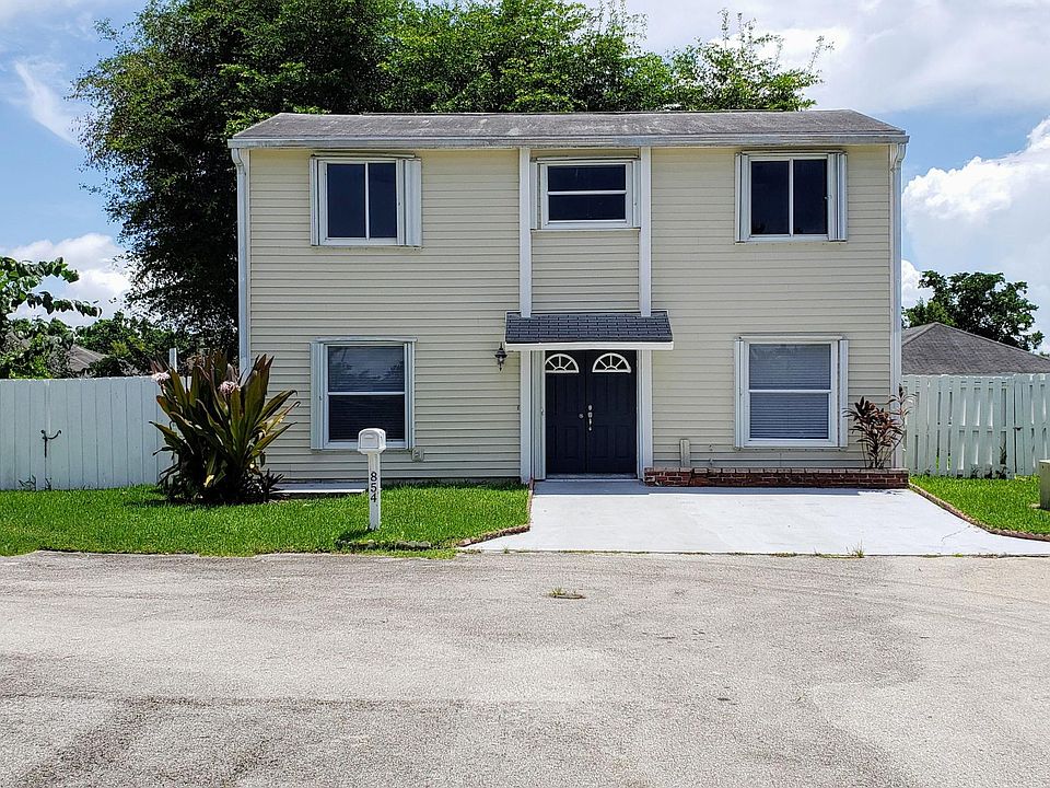 1st image of 854 SW 8th Pl
