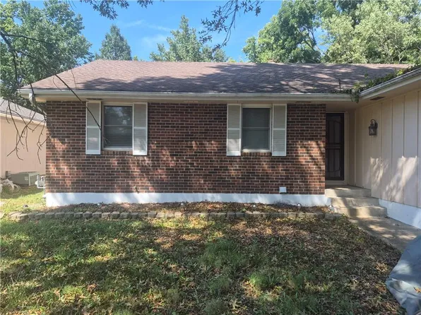 9310 E 83rd St, Raytown, MO 64138