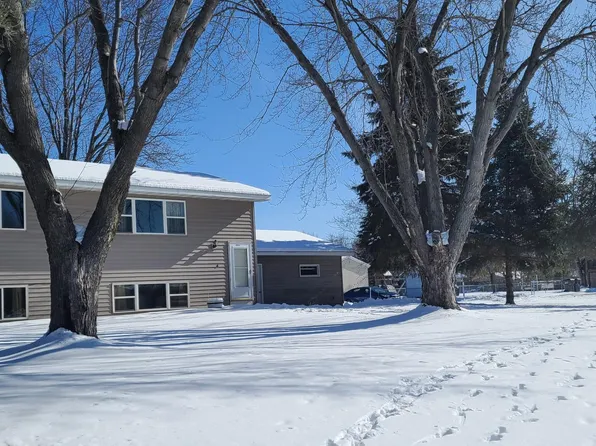 23331 Ambassador Blvd NW, Saint Francis, MN 55070