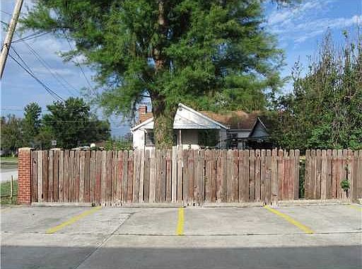 3rd image of 2237 Lafayette St