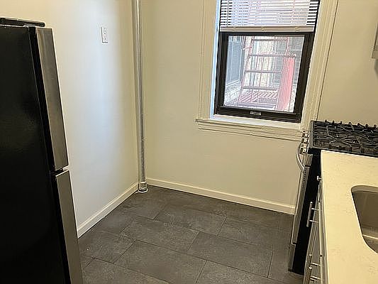 4th image of 8811 Bay Pkwy #4L