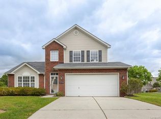 13938 Millers Creek Ln, Charlotte, NC 28278