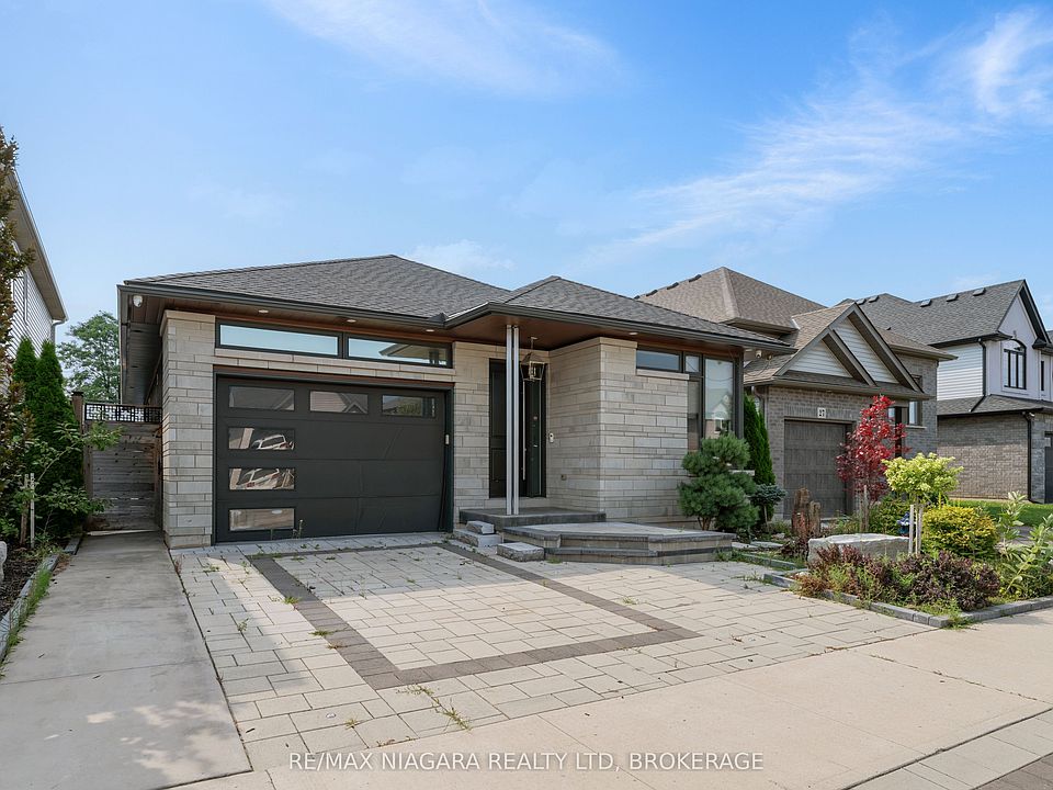 1st image of 31 Berkshire Dr