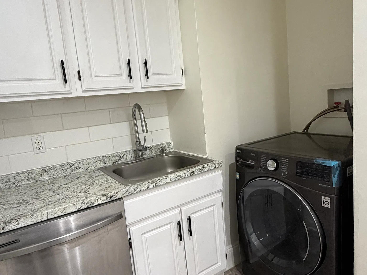 1 bed, 1000 sqft, $1,500 — Photo 2