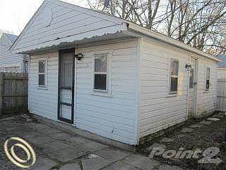 2nd image of 23400 Stauber Ave