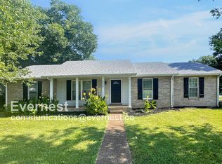 508 Highland Dr, White House, TN 37188