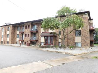 1860 Mahoning Ave NW APT 208, Warren, OH 44483