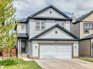 32 S Copperleaf Way SE, Calgary, AB T2Z0H8