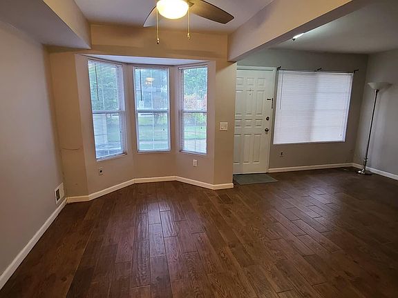 3rd image of 35A Country Dr W #35A