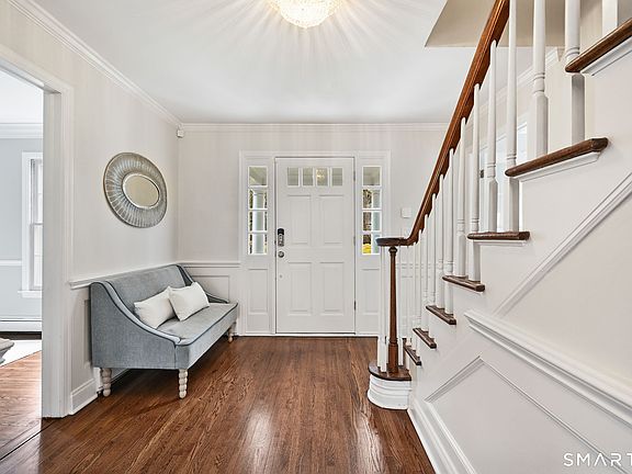 3rd image of 35 Canoe Hill Road