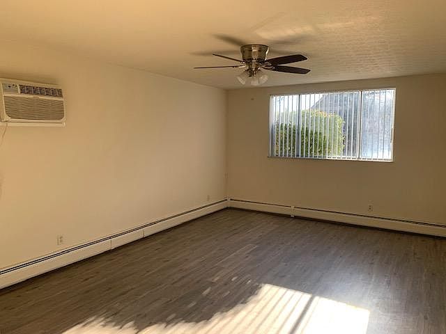 1st image of 4438 Hamilton Ave #1