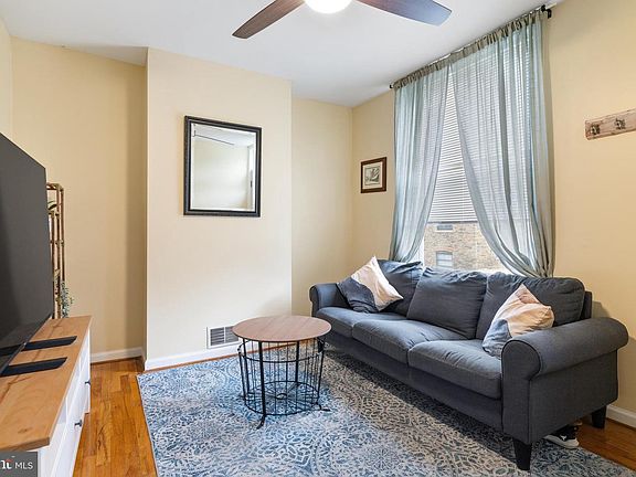 3rd image of 435 Shurs Ln