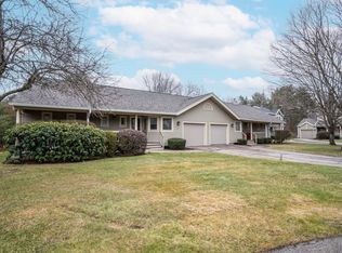 29 Independence Dr, Foxboro, MA 02035